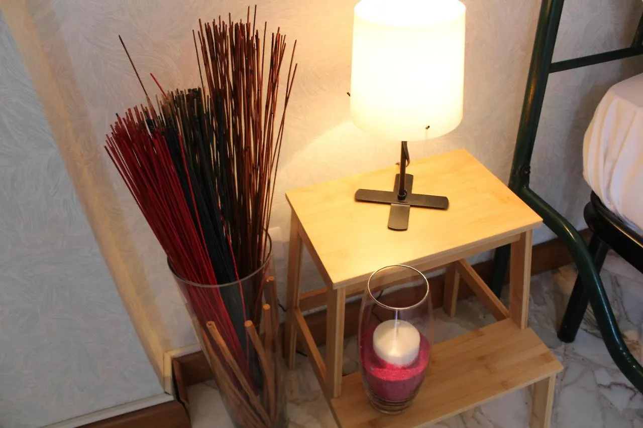 Abate Gimma Apartment 10 Minutes From St Nicholas Cathedral Bari Itálie